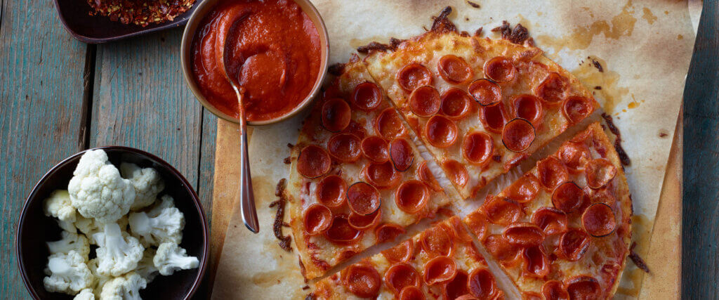 https://www.hormel.com/brands/hormel-pepperoni/wp-content/uploads/sites/3/Recipes_2400_Pepperoni_Cup-N-Crisp-Cauliflower-Pepperoni-Pizza-1024x427.jpg