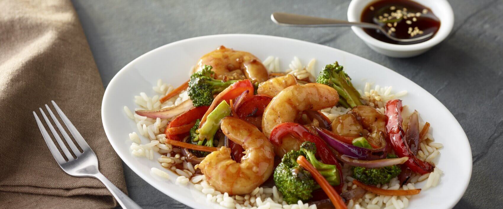 https://www.hormel.com/brands/house-of-tsang-sauces/wp-content/uploads/sites/20/shrimp_and_broccoli_stir_fry-1700x708.jpg